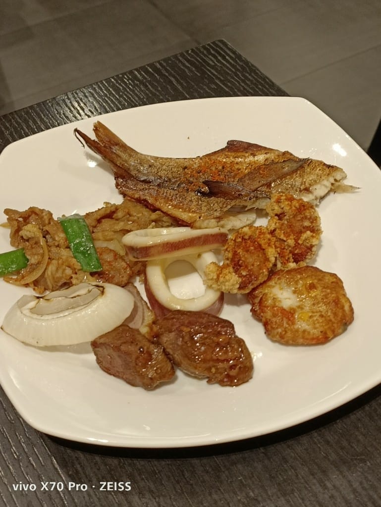 【台北吃到飽】探索廚房平日午餐22訪，半價大嗑冬の和食祭松葉蟹腳吃到飽❤️