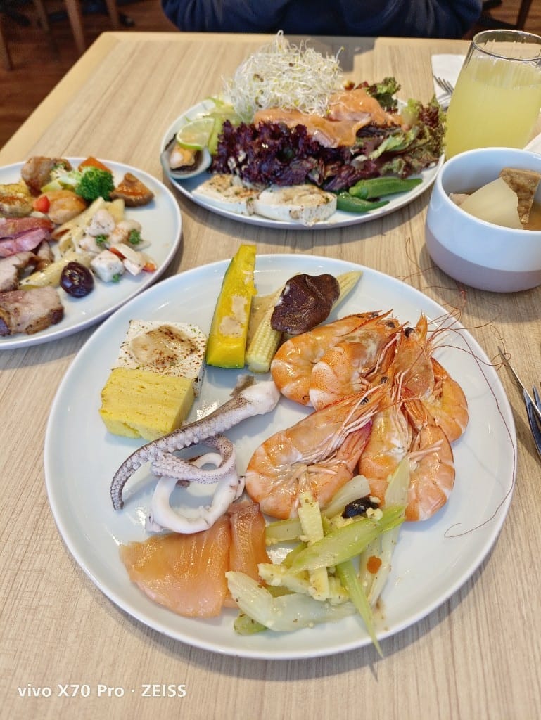 【台北吃到飽】KiABinSan枝仔冰城，和怪獸之王哥吉拉共進午餐❤️