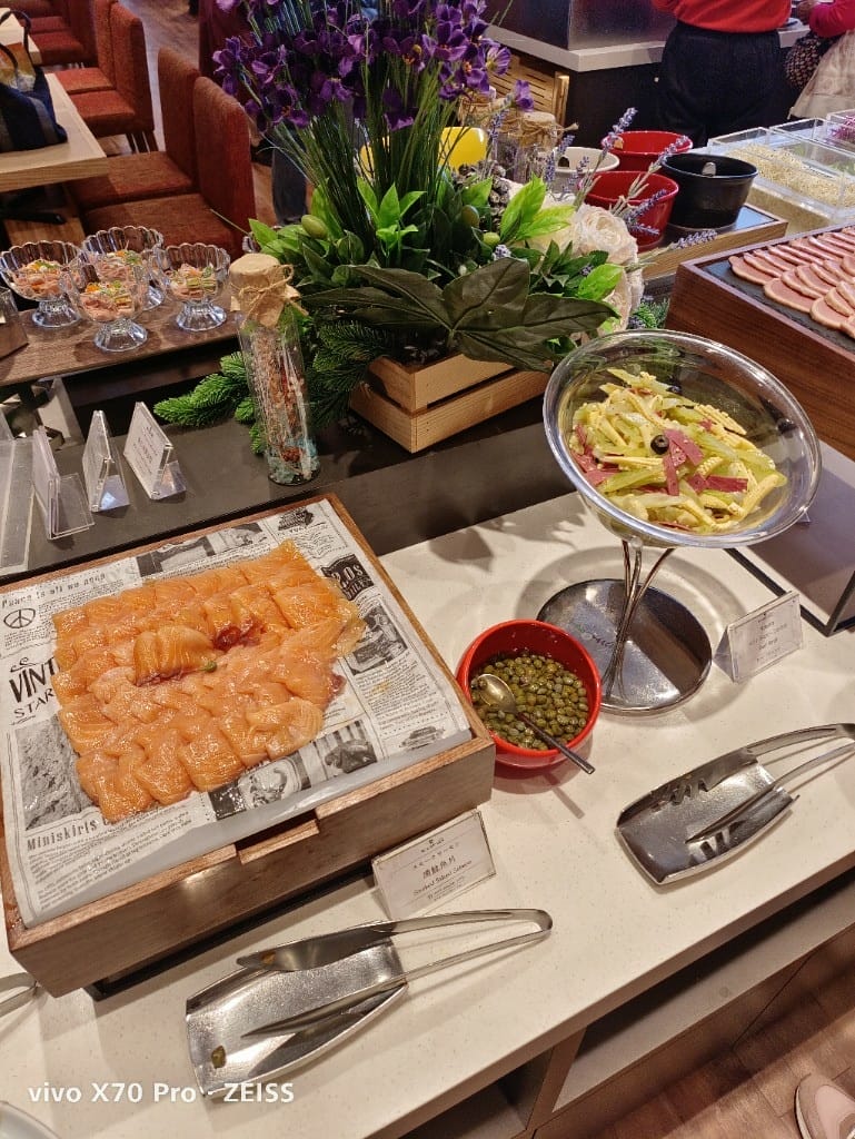 【台北吃到飽】KiABinSan枝仔冰城，和怪獸之王哥吉拉共進午餐❤️