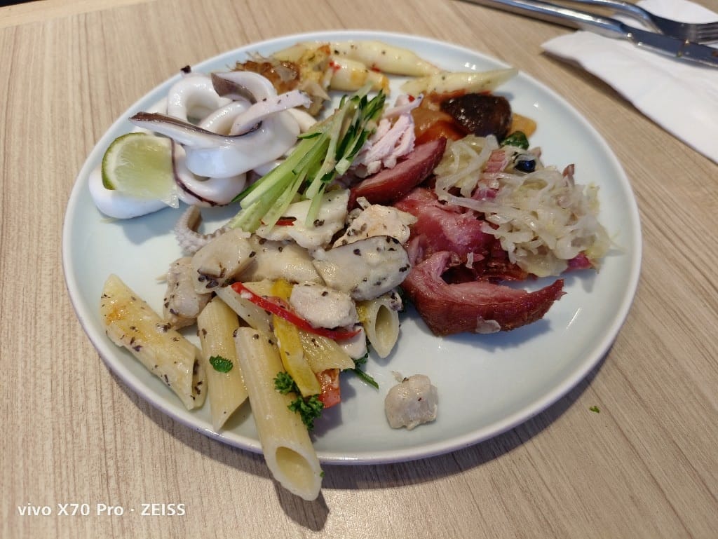 【台北吃到飽】KiABinSan枝仔冰城，和怪獸之王哥吉拉共進午餐❤️