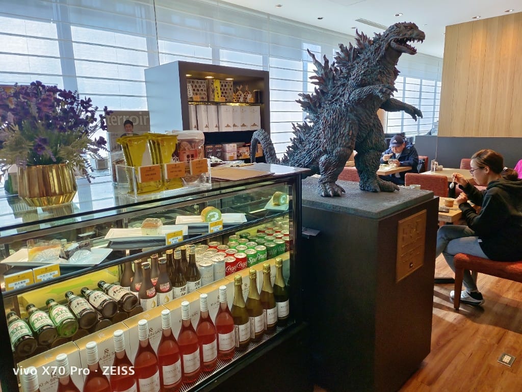 【台北吃到飽】KiABinSan枝仔冰城，和怪獸之王哥吉拉共進午餐❤️