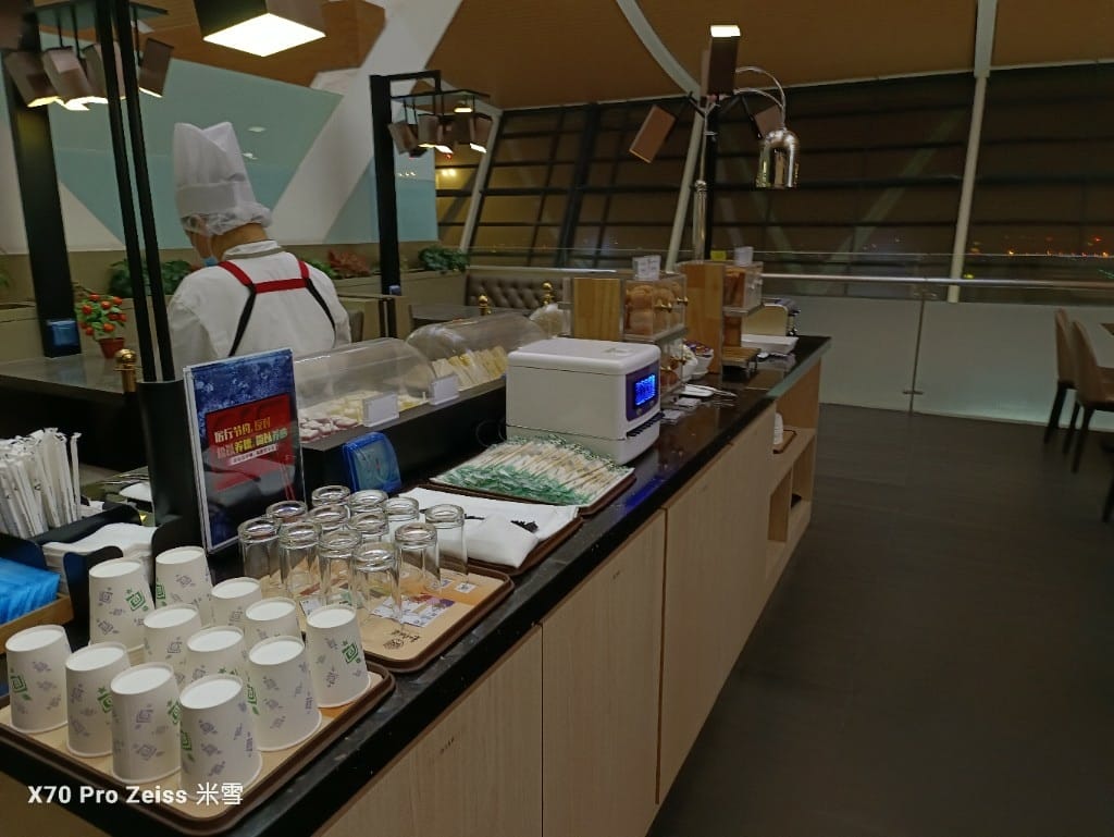 【中國上海浦東機場貴賓室】東航貴賓室77號 & 69號貴賓室 & 中國國際航空貴賓室71號 - 第7張圖 【中國上海浦東機場貴賓室】東航貴賓室77號 & 69號貴賓室 & 中國國際航空貴賓室71號