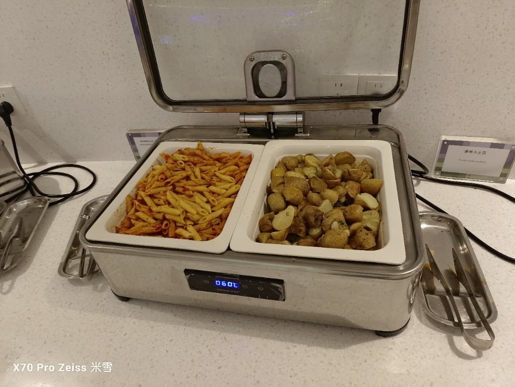 【中國上海浦東機場貴賓室】東航貴賓室77號 & 69號貴賓室 & 中國國際航空貴賓室71號 - 第48張圖 【中國上海浦東機場貴賓室】東航貴賓室77號 & 69號貴賓室 & 中國國際航空貴賓室71號