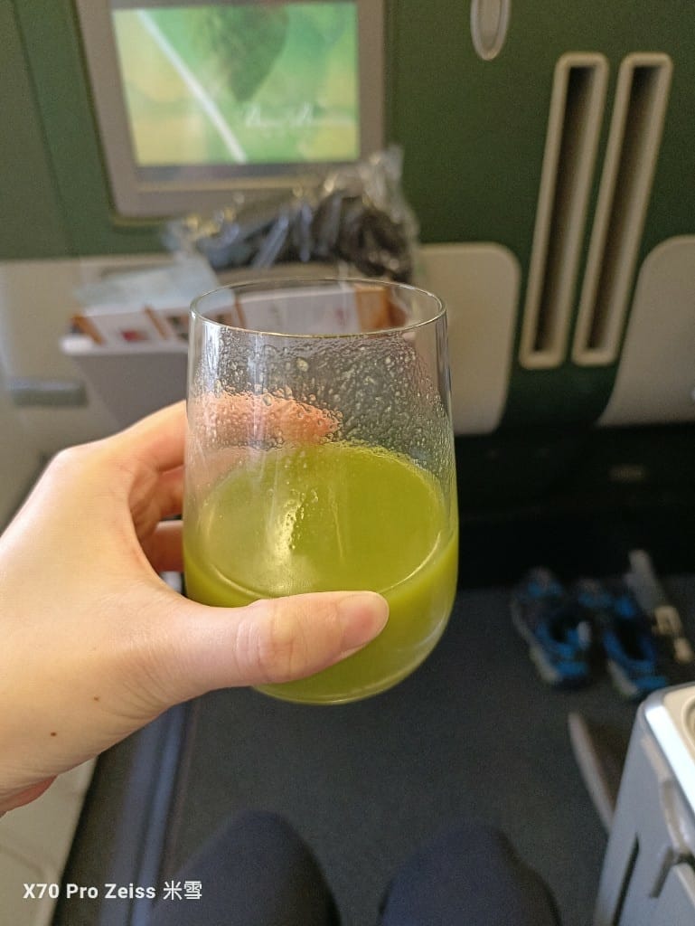 【飛上海商務餐飛機餐】長榮航空 & 韓亞航空 - 第9張圖 【飛上海商務餐飛機餐】長榮航空 & 韓亞航空