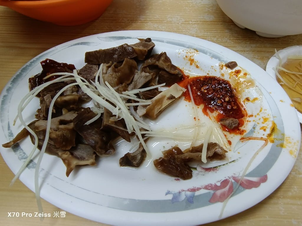 【新莊美食】基隆甜不辣蚵仔麵線，冬天必吃熱騰騰的甜不辣❤️