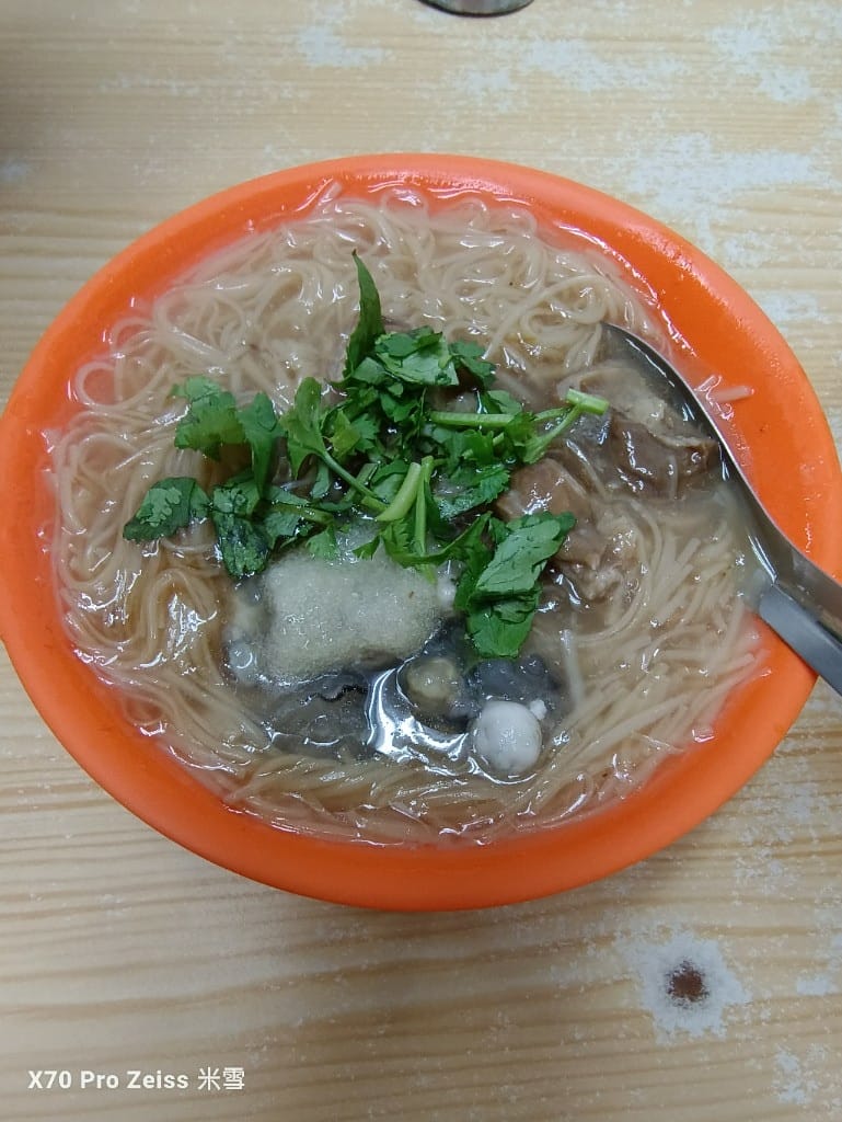 【新莊美食】基隆甜不辣蚵仔麵線，冬天必吃熱騰騰的甜不辣❤️