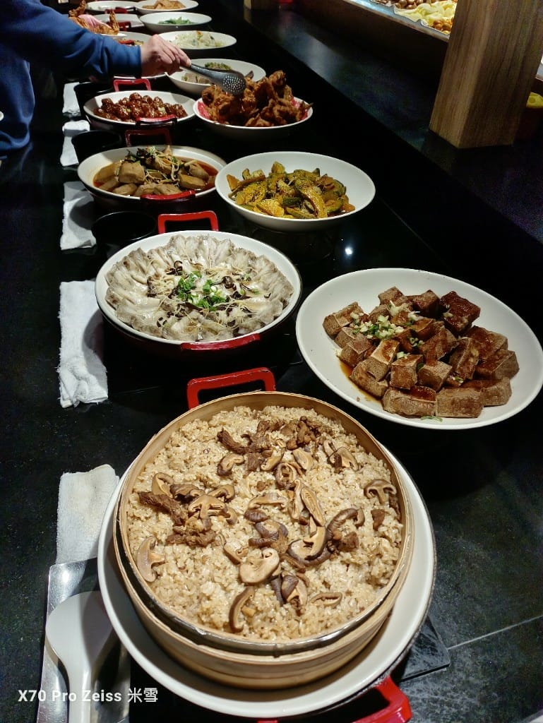 【中和吃到飽】我家牛排中和店6訪，水果超浮誇的自助吧吃到飽❤️