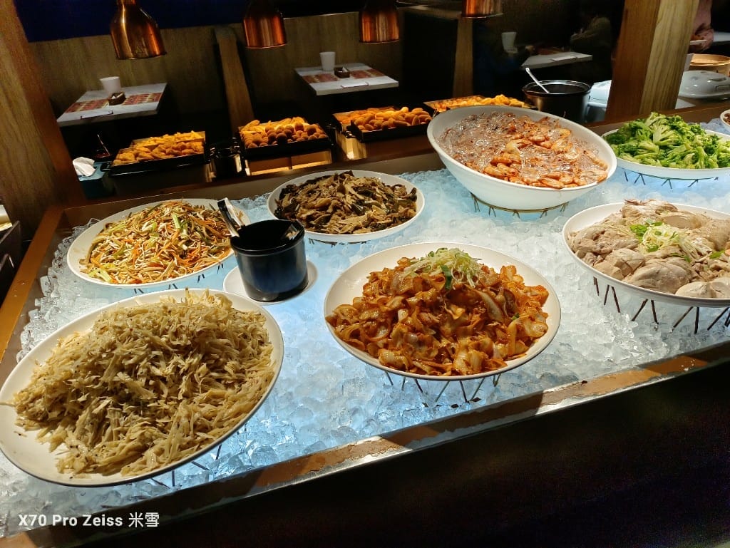 【中和吃到飽】我家牛排中和店6訪，水果超浮誇的自助吧吃到飽❤️