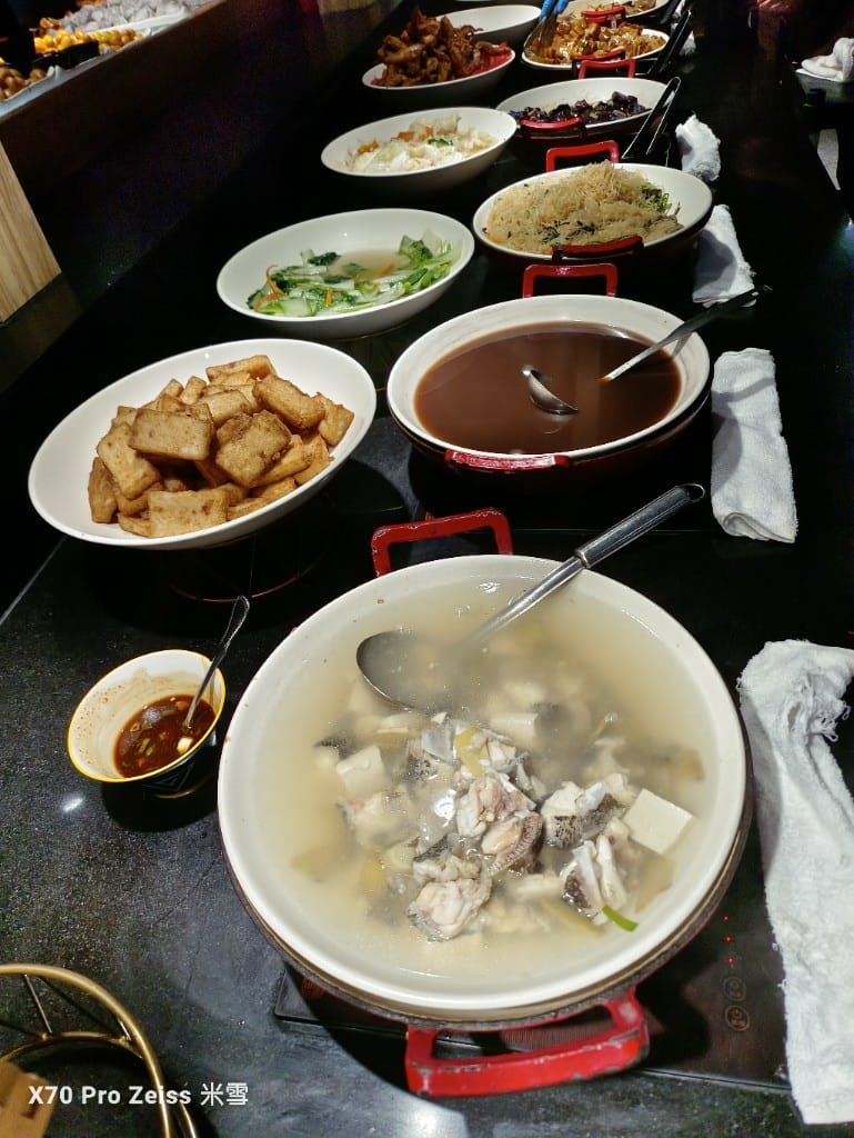 【中和吃到飽】我家牛排中和店6訪，水果超浮誇的自助吧吃到飽❤️
