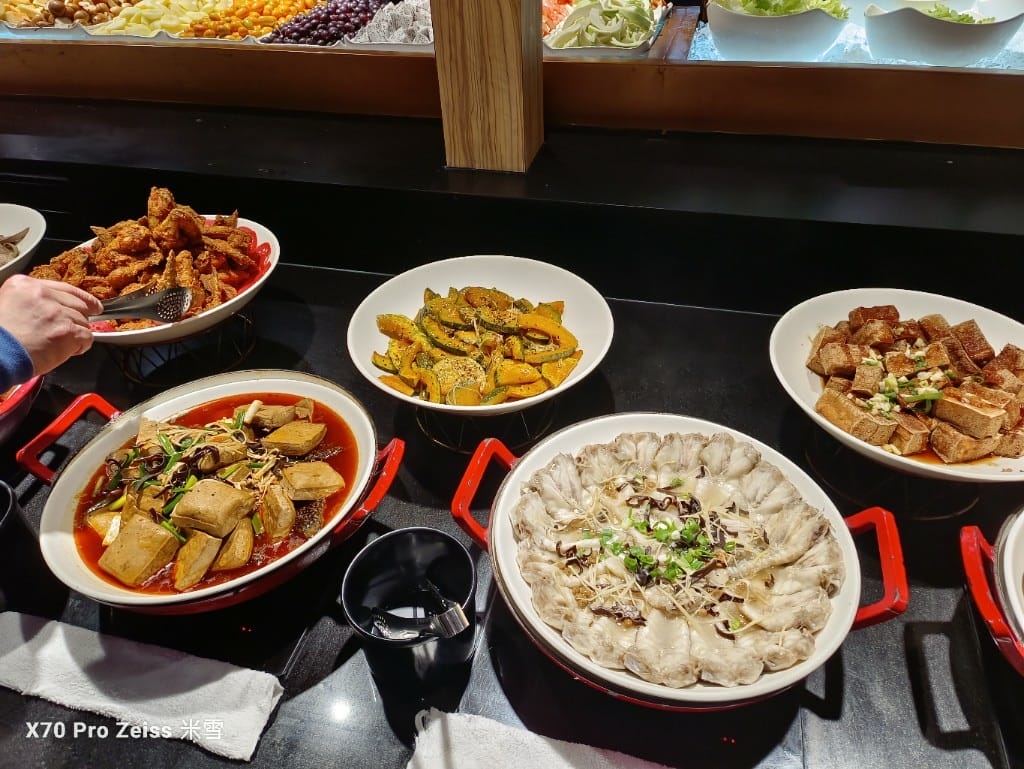 【中和吃到飽】我家牛排中和店6訪，水果超浮誇的自助吧吃到飽❤️