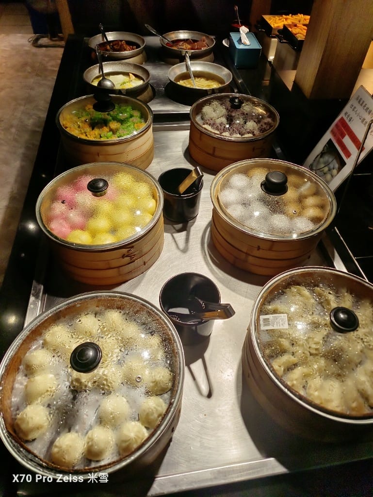 【中和吃到飽】我家牛排中和店6訪，水果超浮誇的自助吧吃到飽❤️