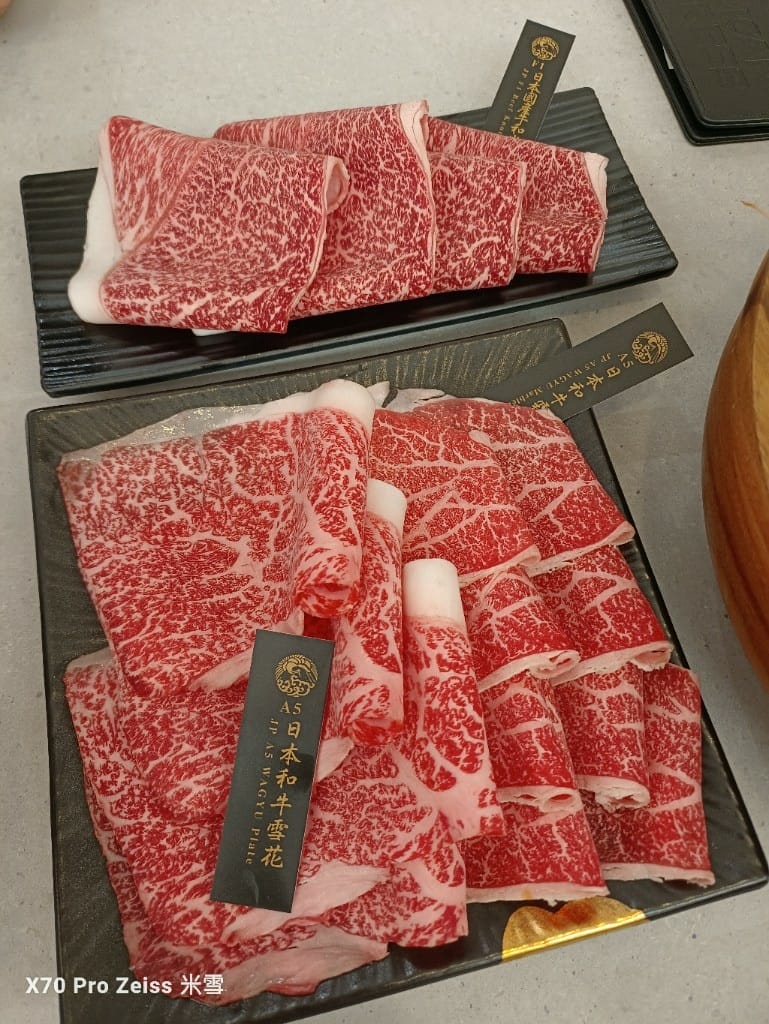 【台北吃到飽】極鶴和牛鍋物,趁開幕85折吃爆和牛❤️❤️❤️ - 第14張圖 【台北吃到飽】極鶴和牛鍋物,趁開幕85折吃爆和牛❤️❤️❤️