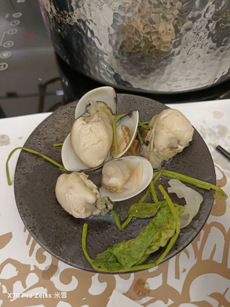 【台北吃到飽】極鶴和牛鍋物,趁開幕85折吃爆和牛❤️❤️❤️ - 第33張圖 【台北吃到飽】極鶴和牛鍋物,趁開幕85折吃爆和牛❤️❤️❤️