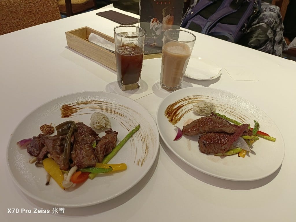 【桃園美食】桃園機場貴賓室VIP LOUNGE，一航星宇、環亞、畢卓樂地