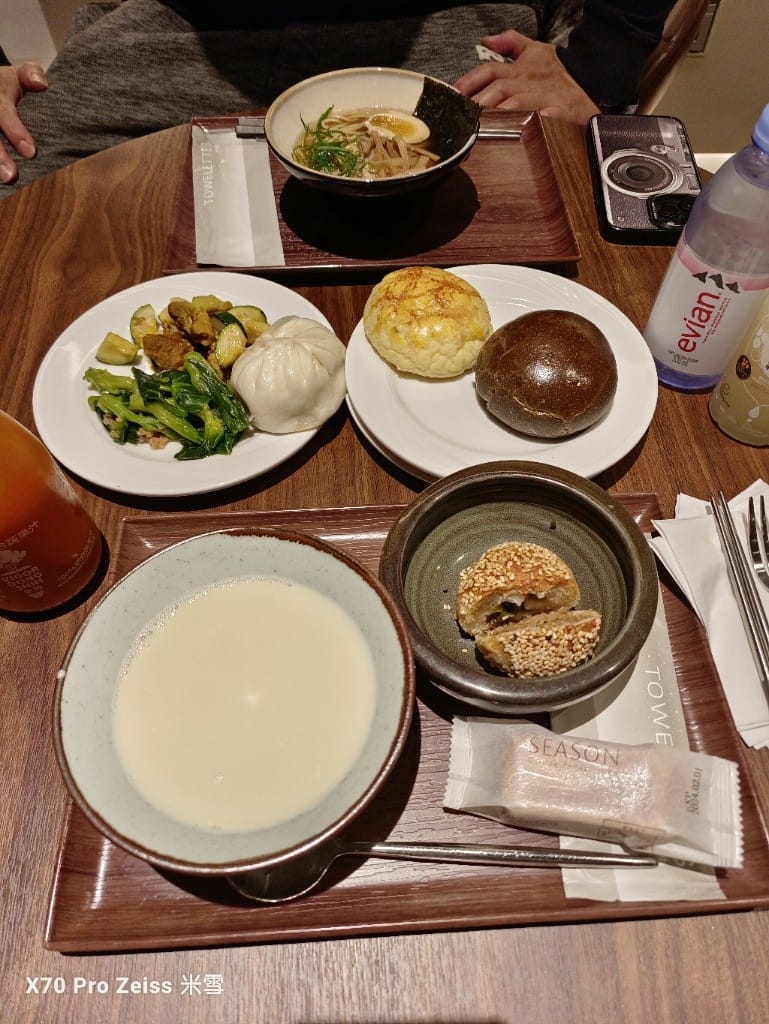 【桃園美食】桃園機場貴賓室VIP LOUNGE，一航星宇、環亞、畢卓樂地