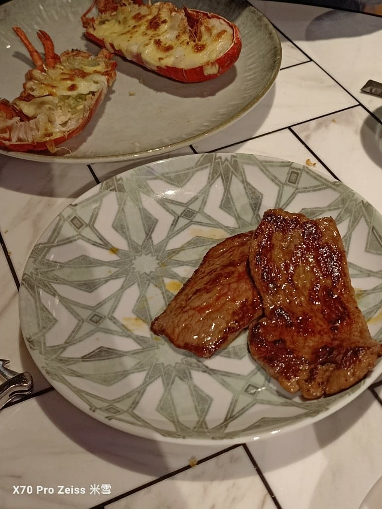 【澳門美食】澳門新濠影匯W酒店HawkerHawker津津Buffet，龍蝦生蠔大自由❤️