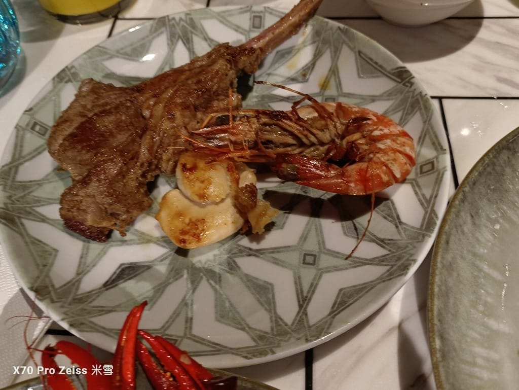 【澳門美食】澳門新濠影匯W酒店HawkerHawker津津Buffet，龍蝦生蠔大自由❤️