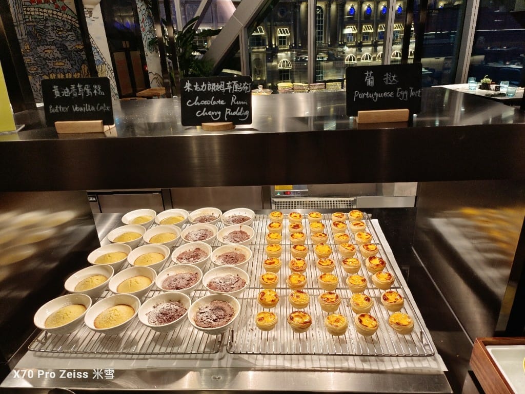 【澳門美食】澳門新濠影匯W酒店HawkerHawker津津Buffet，龍蝦生蠔大自由❤️