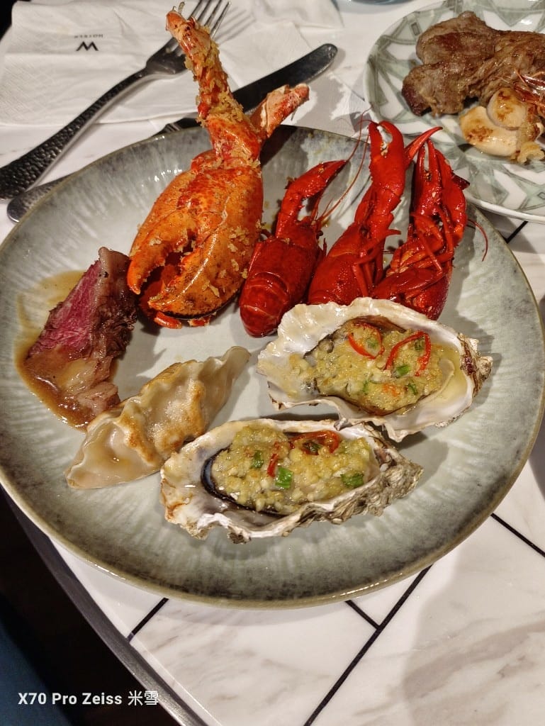 【澳門美食】澳門新濠影匯W酒店HawkerHawker津津Buffet，龍蝦生蠔大自由❤️