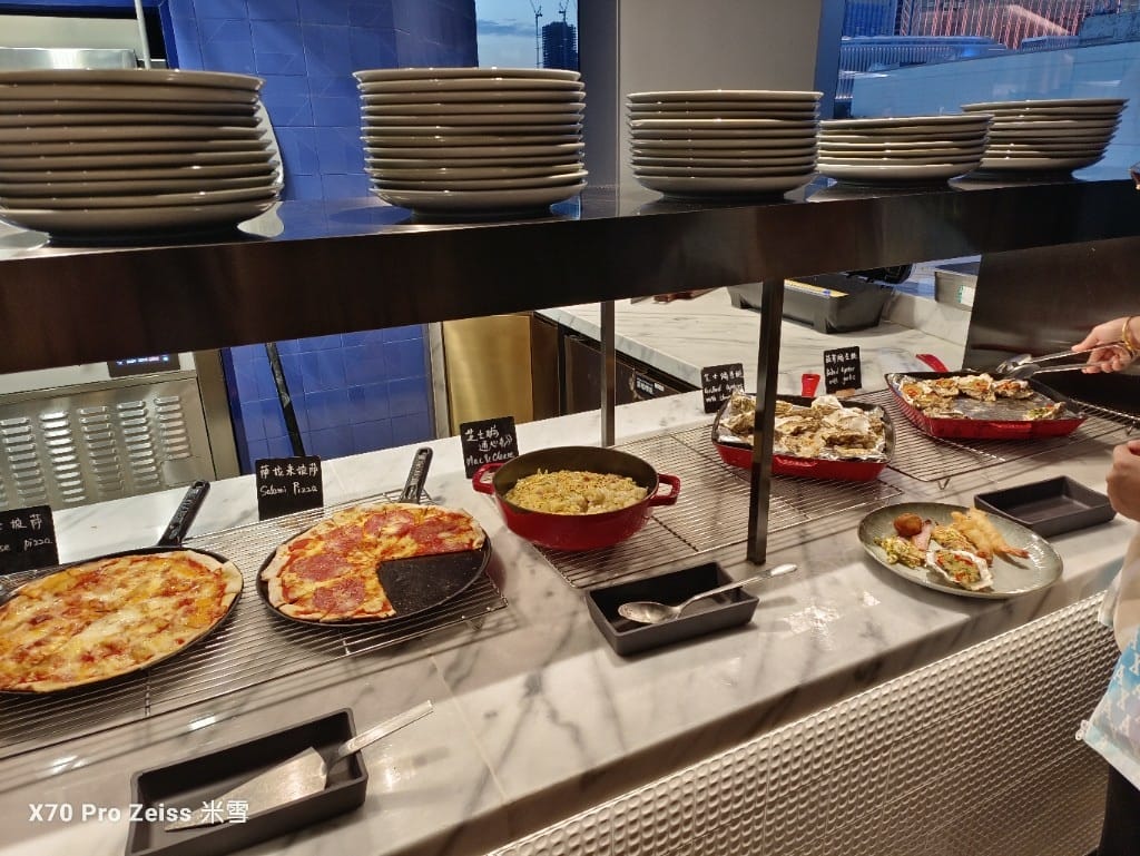 【澳門美食】澳門新濠影匯W酒店HawkerHawker津津Buffet，龍蝦生蠔大自由❤️