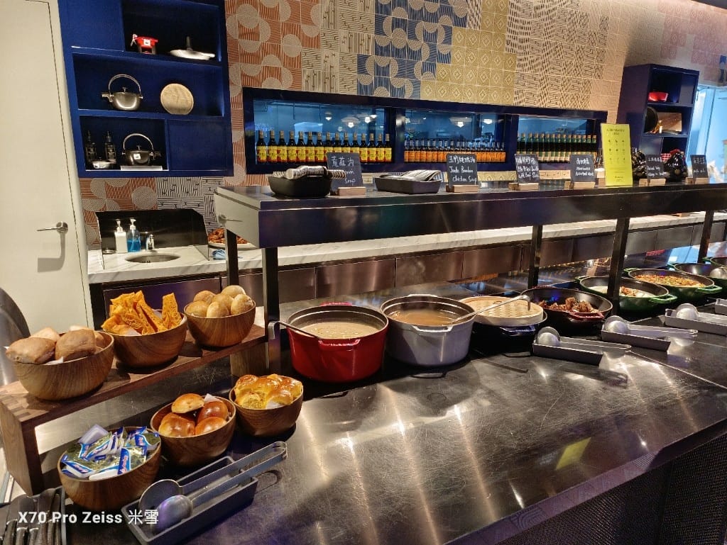 【澳門美食】澳門新濠影匯W酒店HawkerHawker津津Buffet，龍蝦生蠔大自由❤️