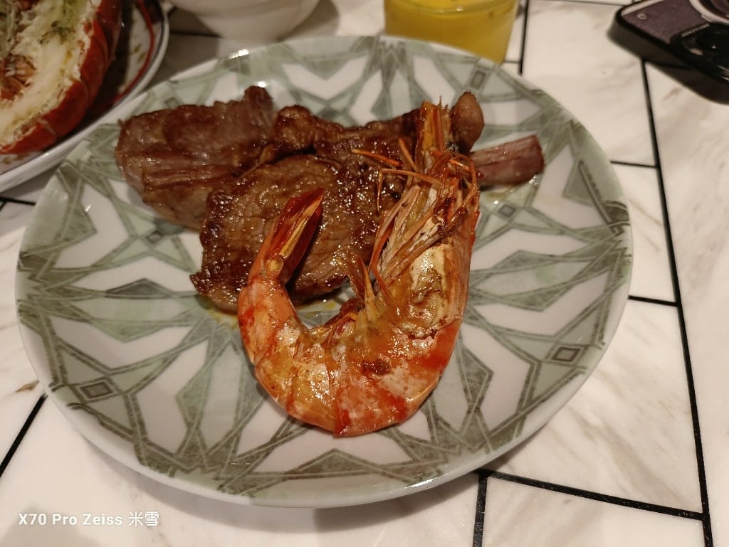【澳門美食】澳門新濠影匯W酒店HawkerHawker津津Buffet，龍蝦生蠔大自由❤️