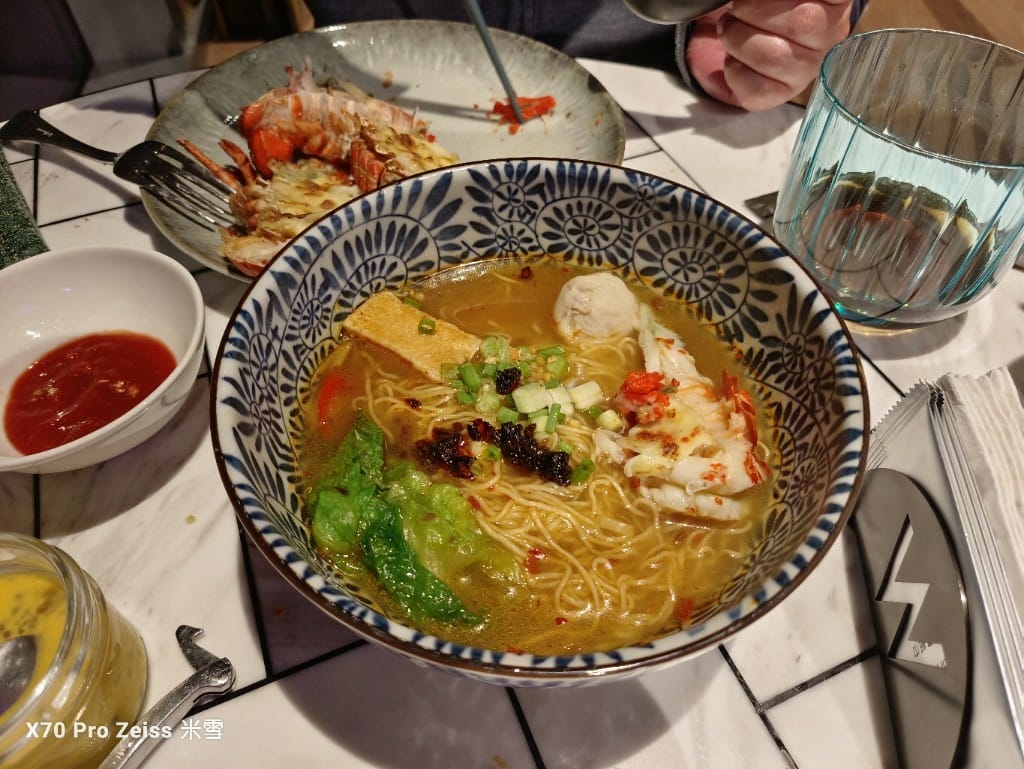【澳門美食】澳門新濠影匯W酒店HawkerHawker津津Buffet，龍蝦生蠔大自由❤️