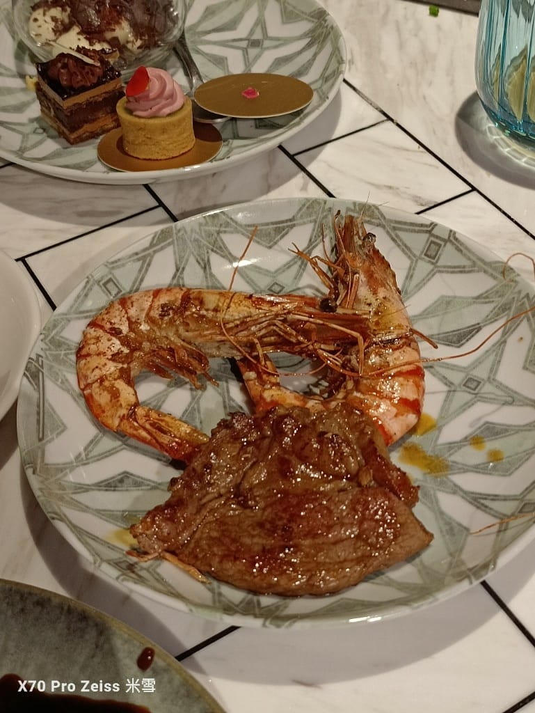 【澳門美食】澳門新濠影匯W酒店HawkerHawker津津Buffet，龍蝦生蠔大自由❤️