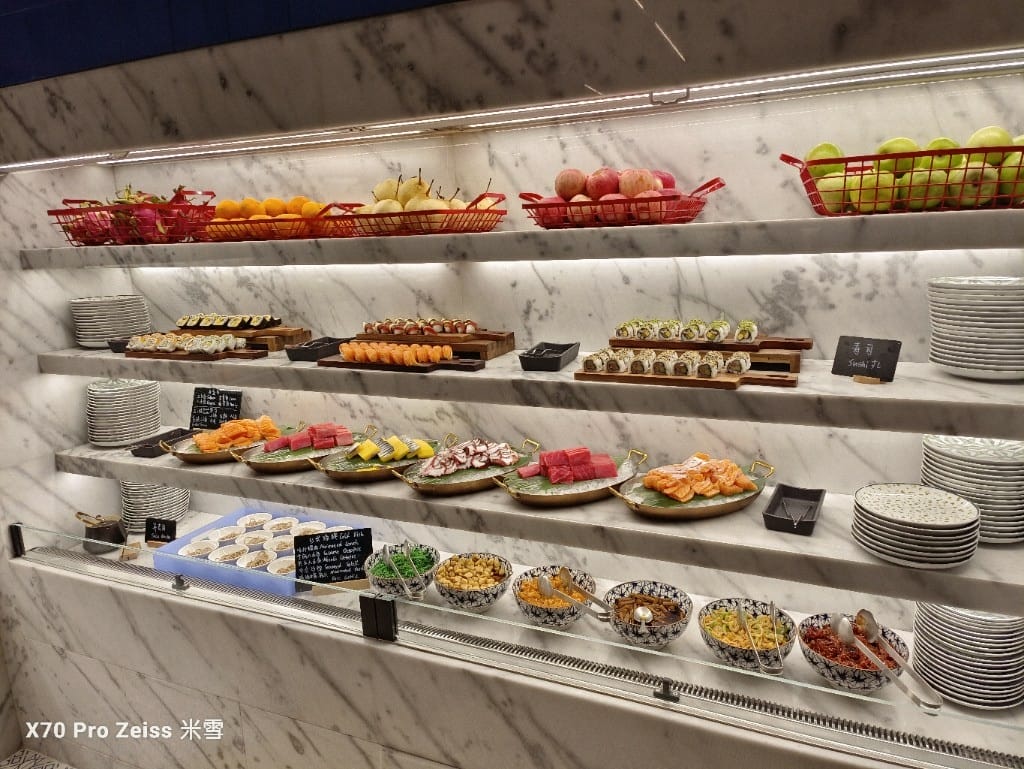 【澳門美食】澳門新濠影匯W酒店HawkerHawker津津Buffet，龍蝦生蠔大自由❤️