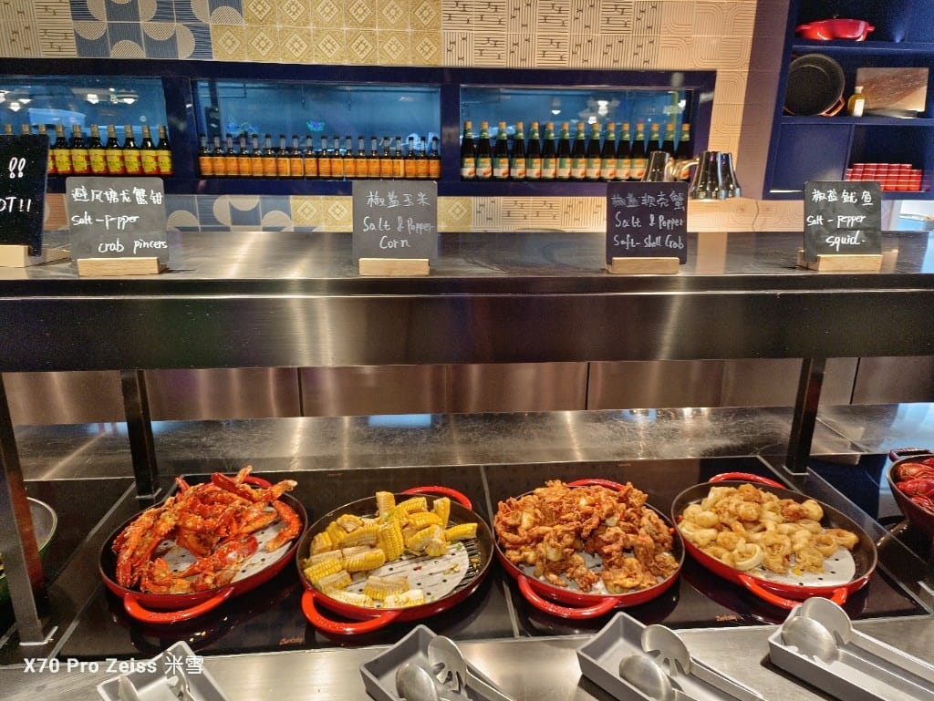 【澳門美食】澳門新濠影匯W酒店HawkerHawker津津Buffet，龍蝦生蠔大自由❤️