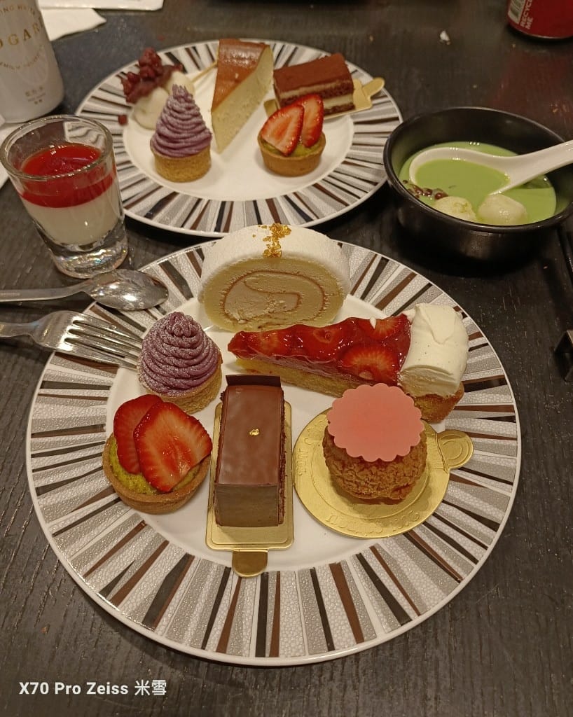 【台北吃到飽】探索廚房平日午餐24訪，半價大嗑冬の和食祭松葉蟹腳吃到飽❤️