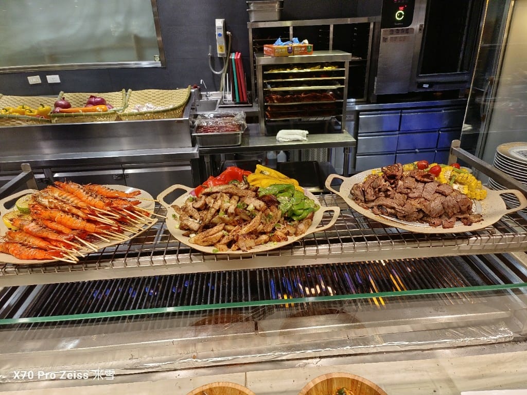 【台北吃到飽】探索廚房平日午餐24訪，半價大嗑冬の和食祭松葉蟹腳吃到飽❤️