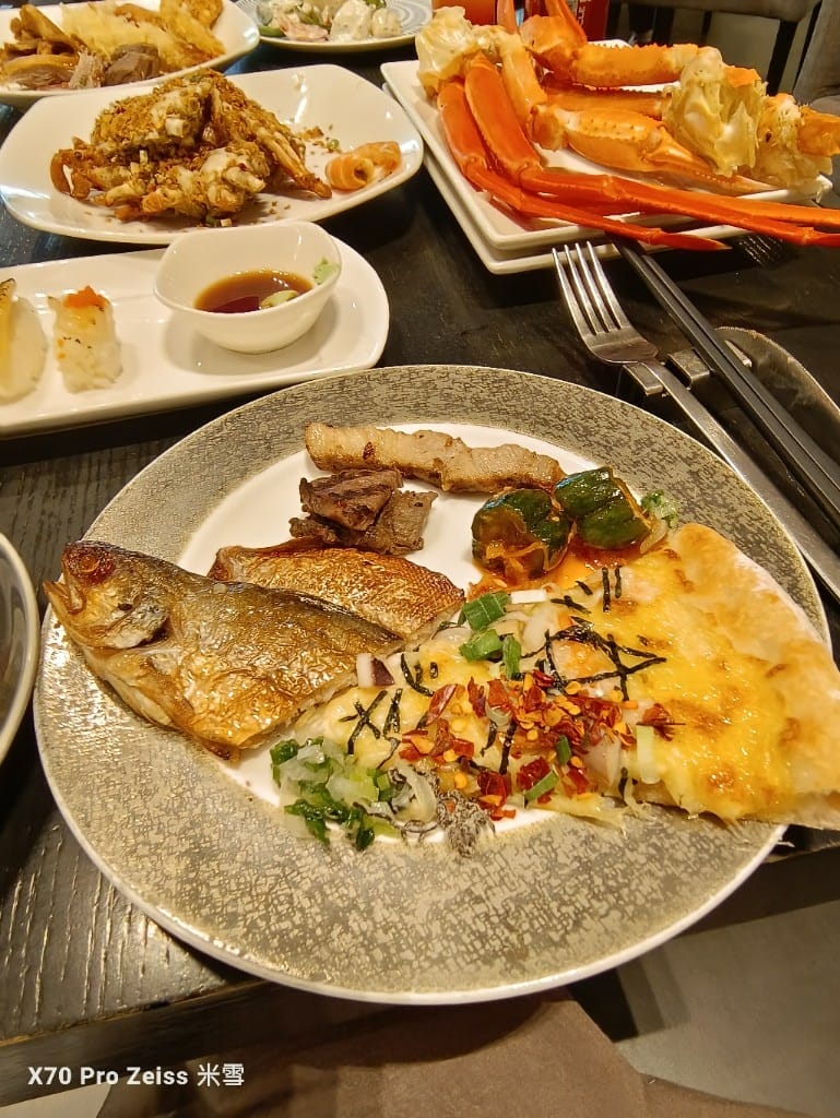 【台北吃到飽】探索廚房平日午餐24訪，半價大嗑冬の和食祭松葉蟹腳吃到飽❤️