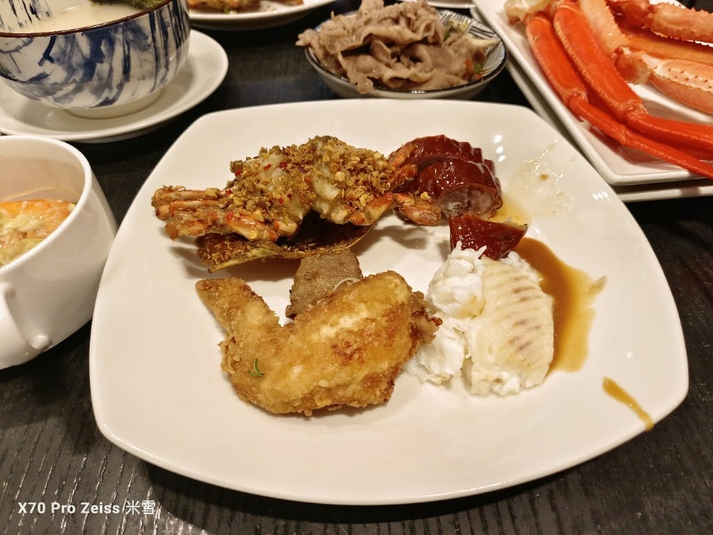 【台北吃到飽】探索廚房平日午餐24訪，半價大嗑冬の和食祭松葉蟹腳吃到飽❤️