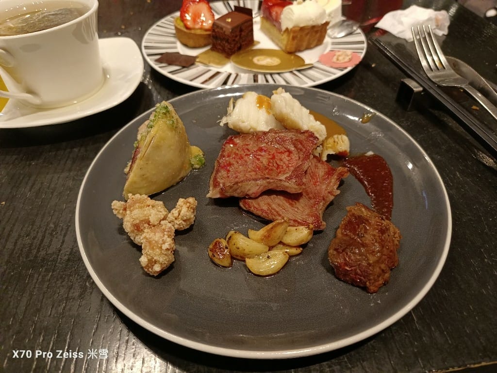 【台北吃到飽】探索廚房平日午餐24訪，半價大嗑冬の和食祭松葉蟹腳吃到飽❤️