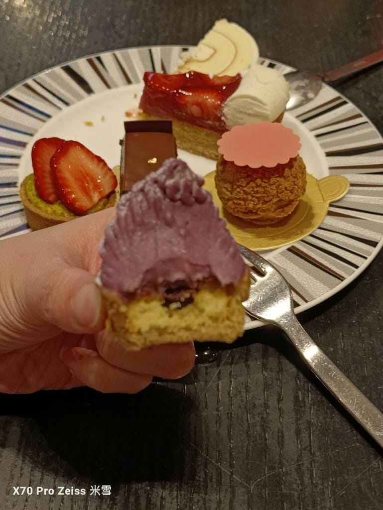 【台北吃到飽】探索廚房平日午餐24訪，半價大嗑冬の和食祭松葉蟹腳吃到飽❤️