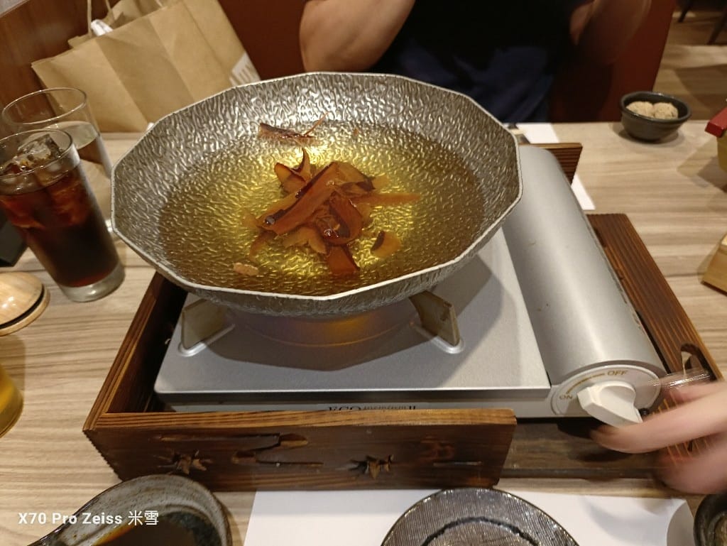 【日本大阪美食】黄金出汁しゃぶと江戸前寿司肉のあさつ梅田お初天神店,近江牛吃到飽😸 - 第11張圖 【日本大阪美食】黄金出汁しゃぶと江戸前寿司肉のあさつ梅田お初天神店,近江牛吃到飽😸