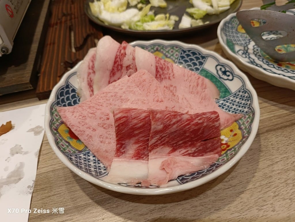 【日本大阪美食】黄金出汁しゃぶと江戸前寿司肉のあさつ梅田お初天神店,近江牛吃到飽😸 - 第24張圖 【日本大阪美食】黄金出汁しゃぶと江戸前寿司肉のあさつ梅田お初天神店,近江牛吃到飽😸