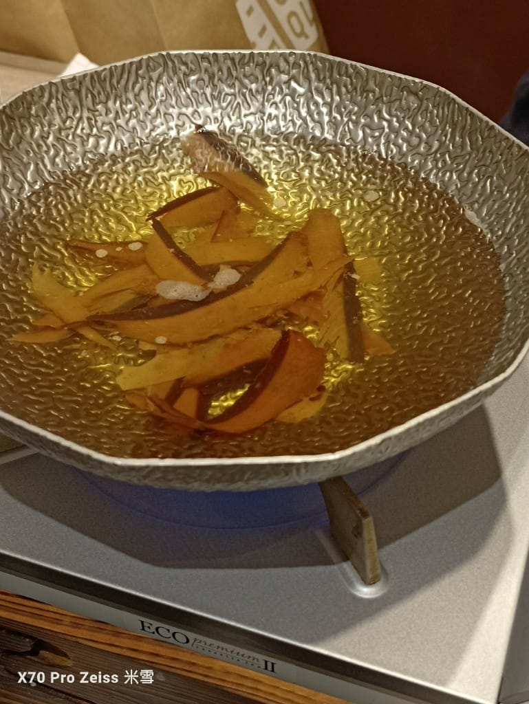 【日本大阪美食】黄金出汁しゃぶと江戸前寿司肉のあさつ梅田お初天神店,近江牛吃到飽😸 - 第10張圖 【日本大阪美食】黄金出汁しゃぶと江戸前寿司肉のあさつ梅田お初天神店,近江牛吃到飽😸