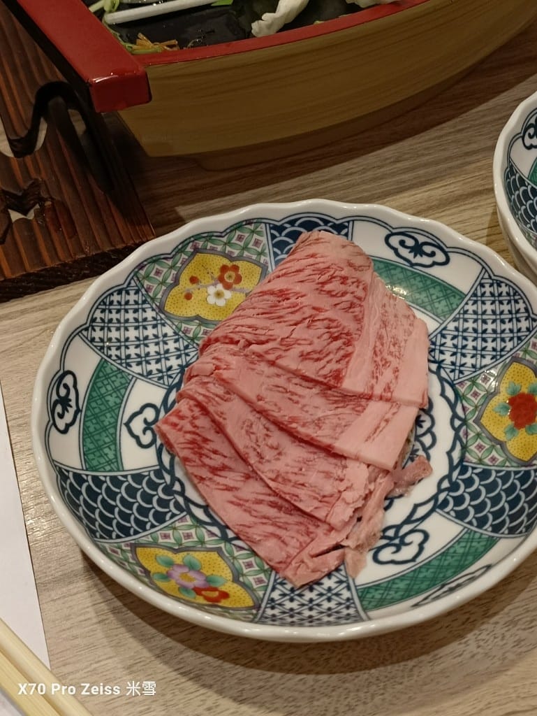 【日本大阪美食】黄金出汁しゃぶと江戸前寿司肉のあさつ梅田お初天神店,近江牛吃到飽😸 - 第19張圖 【日本大阪美食】黄金出汁しゃぶと江戸前寿司肉のあさつ梅田お初天神店,近江牛吃到飽😸