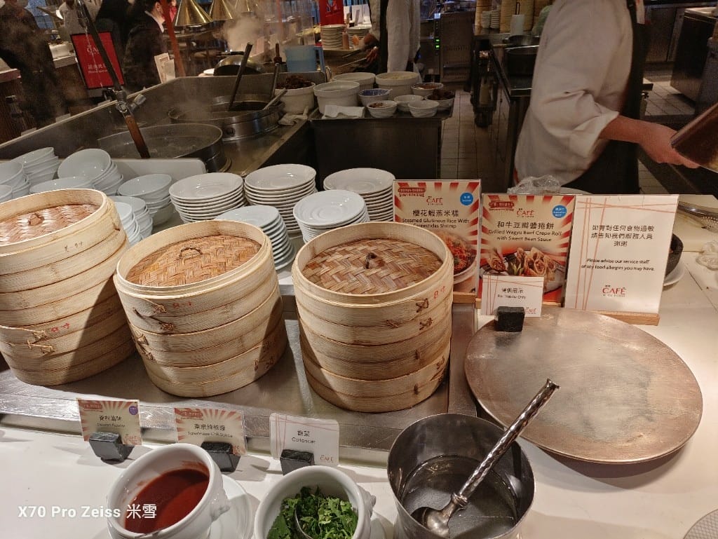 【台北吃到飽】香格里拉遠企CAFE11訪，平日午餐買一送一❤️
