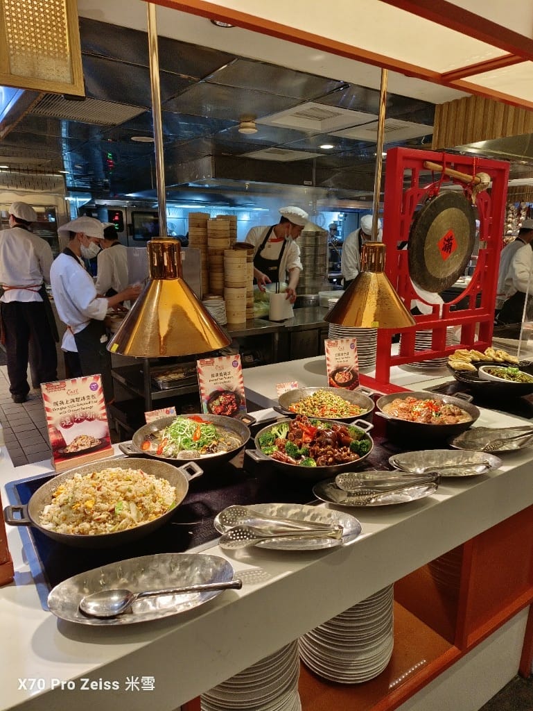 【台北吃到飽】香格里拉遠企CAFE11訪，平日午餐買一送一❤️