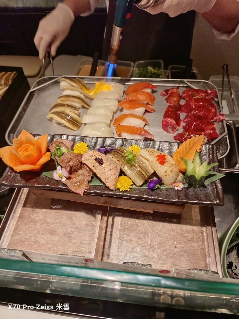 【台北吃到飽】香格里拉遠企CAFE11訪，平日午餐買一送一❤️