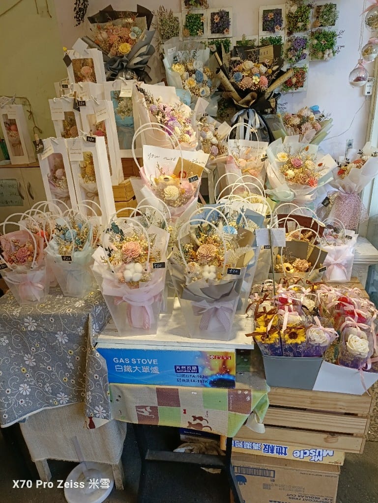 【新莊美食】陶花園輔大豬排，再訪隱藏在花店裡的比臉大豬排❤️
