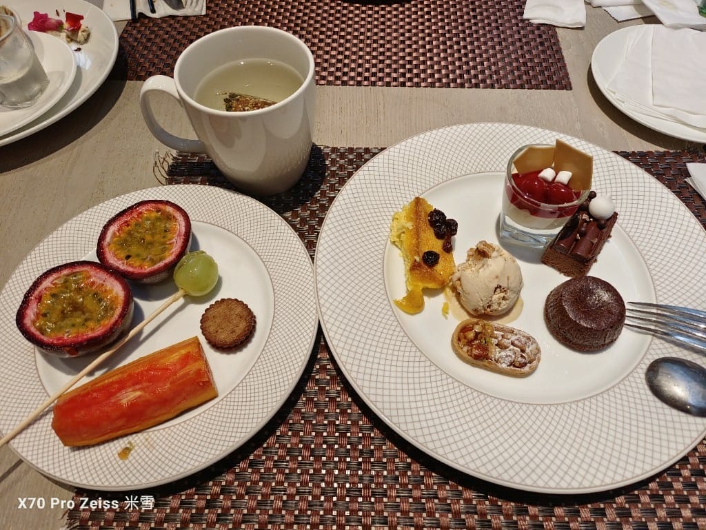 【台北吃到飽】香格里拉遠企CAFE11訪，平日午餐買一送一❤️
