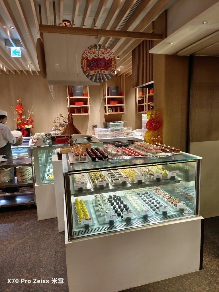 【台北吃到飽】香格里拉遠企CAFE11訪，平日午餐買一送一❤️