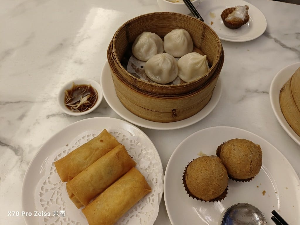 【台北美食】新港茶餐廳，平價好吃且環境又好的茶餐廳！