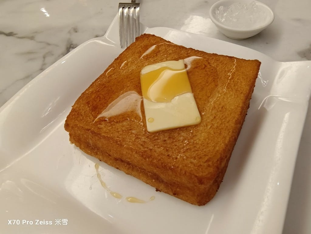 【台北美食】新港茶餐廳，平價好吃且環境又好的茶餐廳！