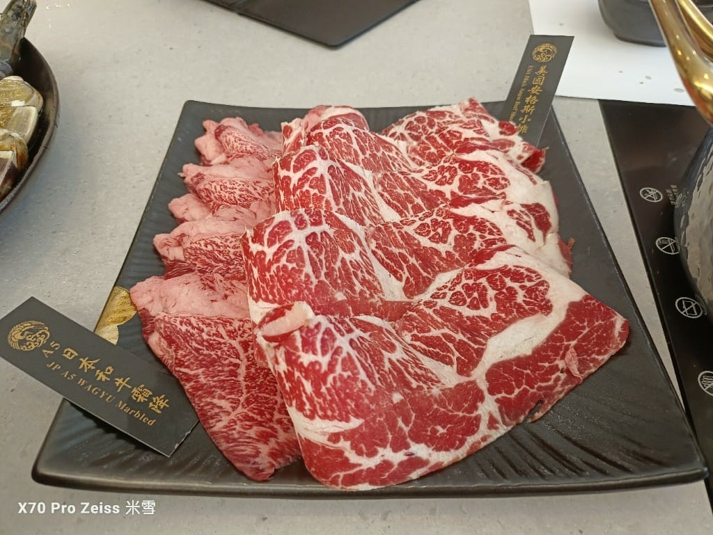 【台北吃到飽】極鶴和牛鍋物2訪，趁開幕85折吃爆和牛❤️❤️❤️
