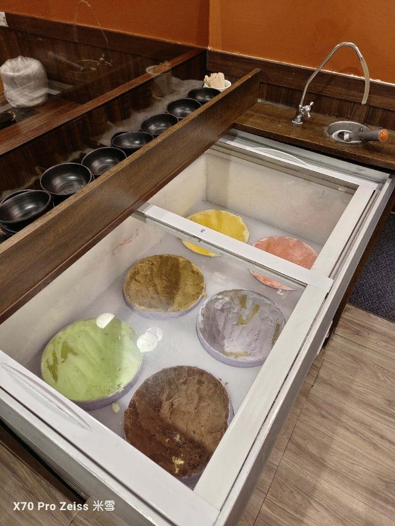 【新莊吃到飽】沐沐鍋物MUMU新莊中平店，八方悅二代店，自助吧吃到飽5訪
